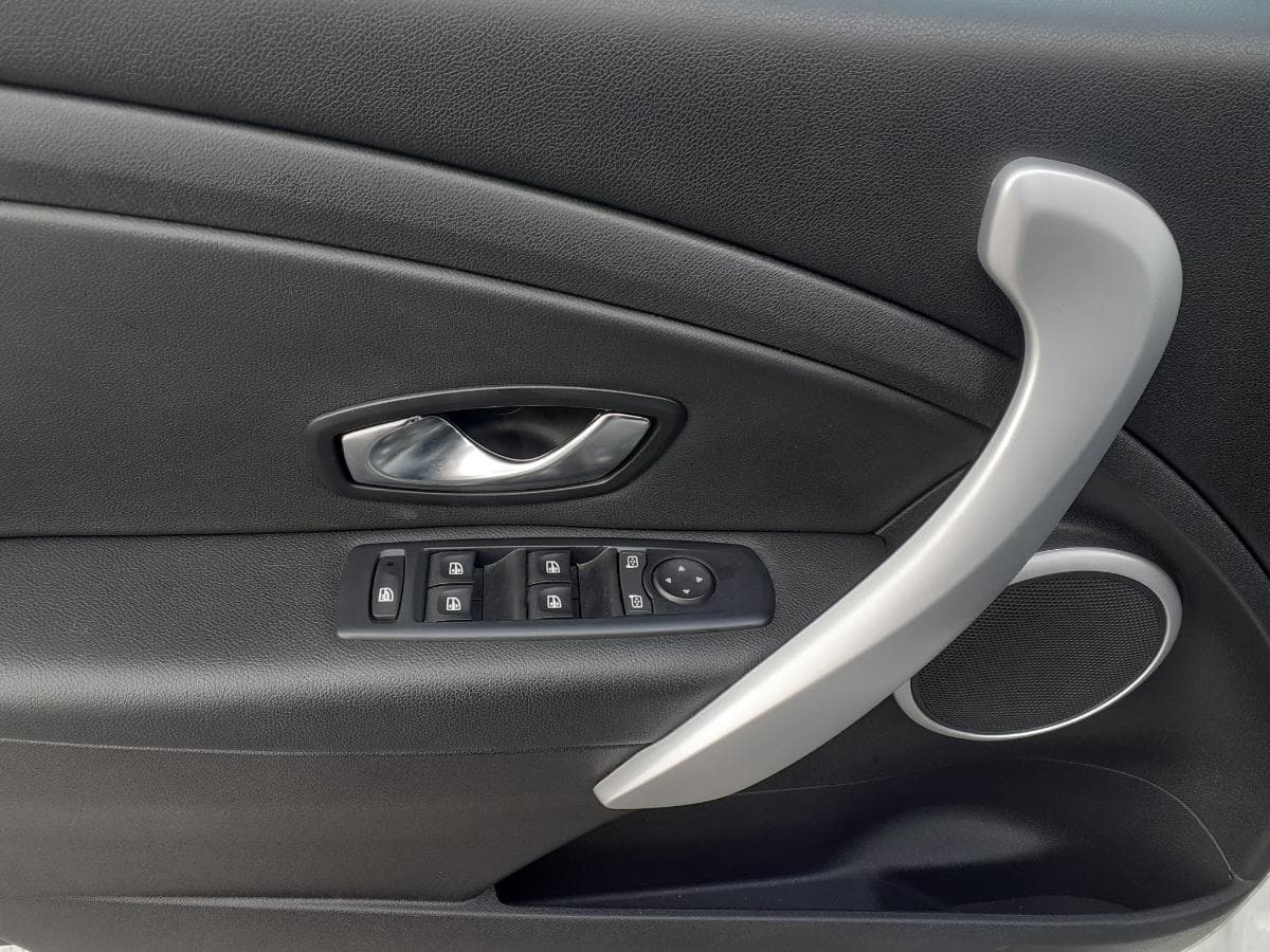 Renault Fluence Z.E. · Elétrico · Ano 2011 — imagen 16
