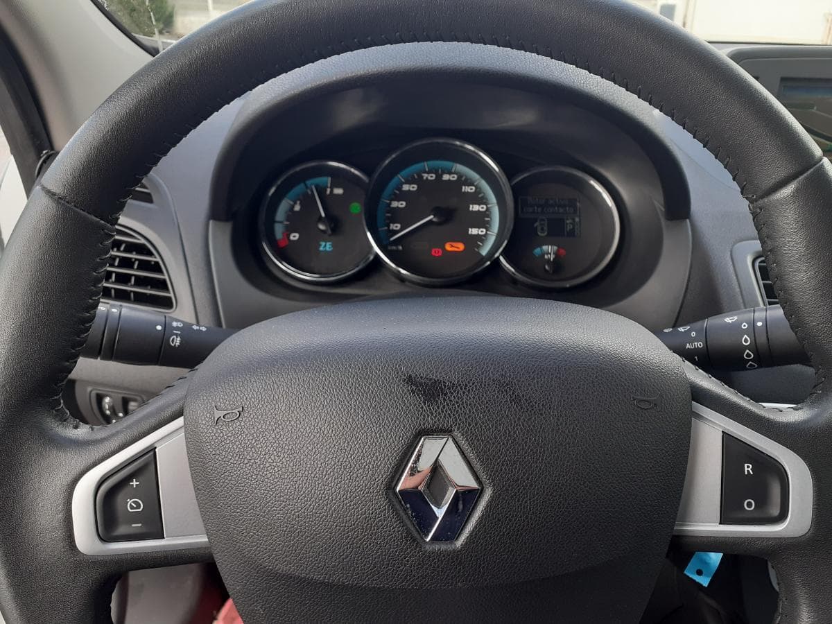 Renault Fluence Z.E. · Elétrico · Ano 2011 — imagen 24