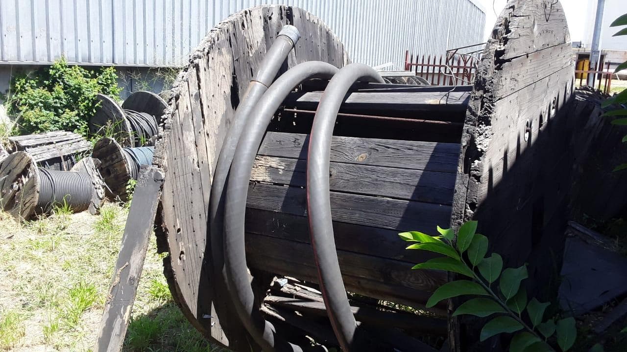 Cabo eléctrico ·
