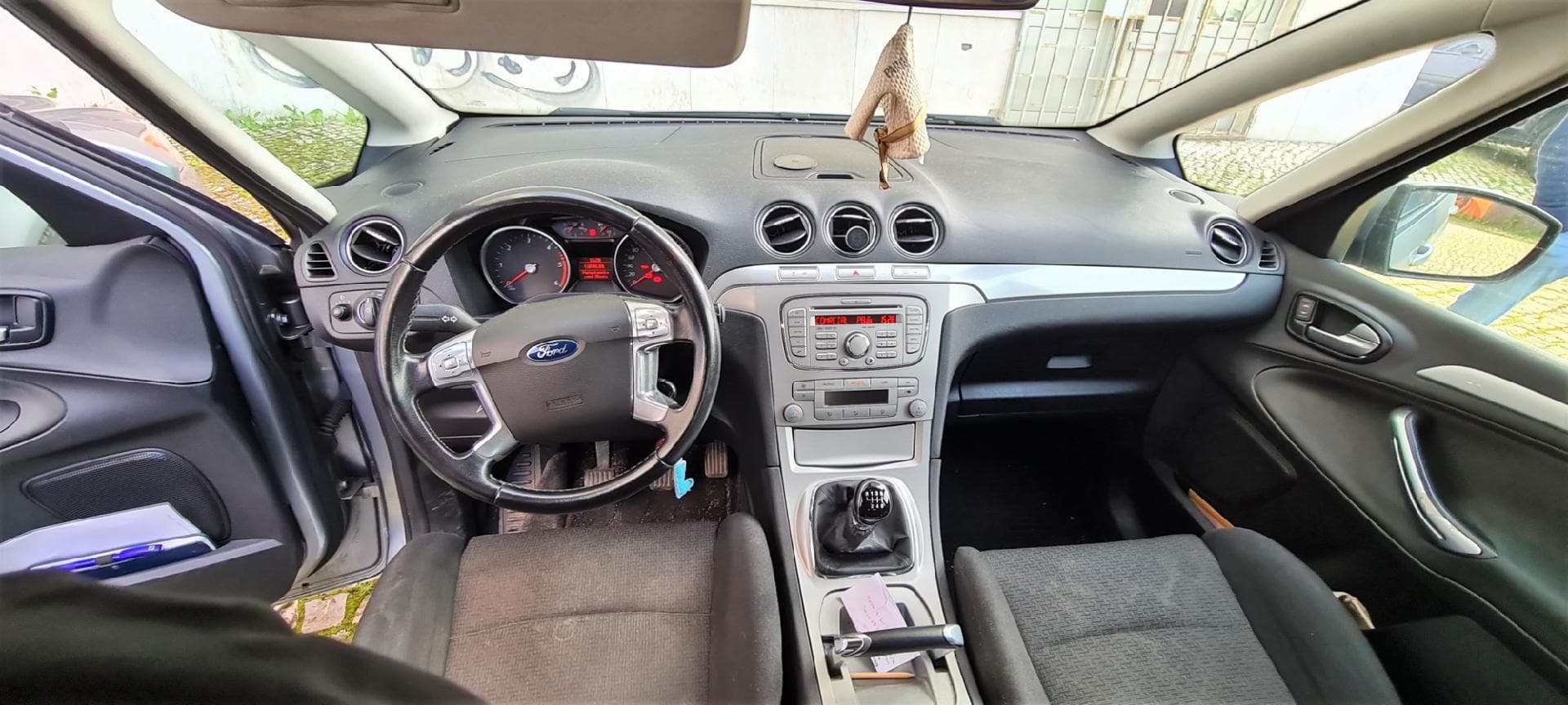 Ford S Max — image 5