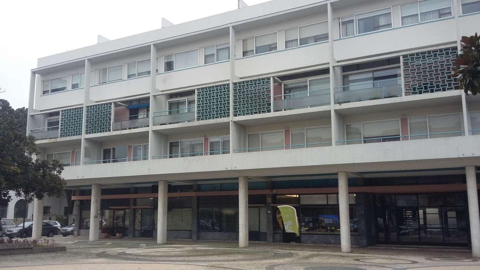 1/2 Loja · Porto — image 1