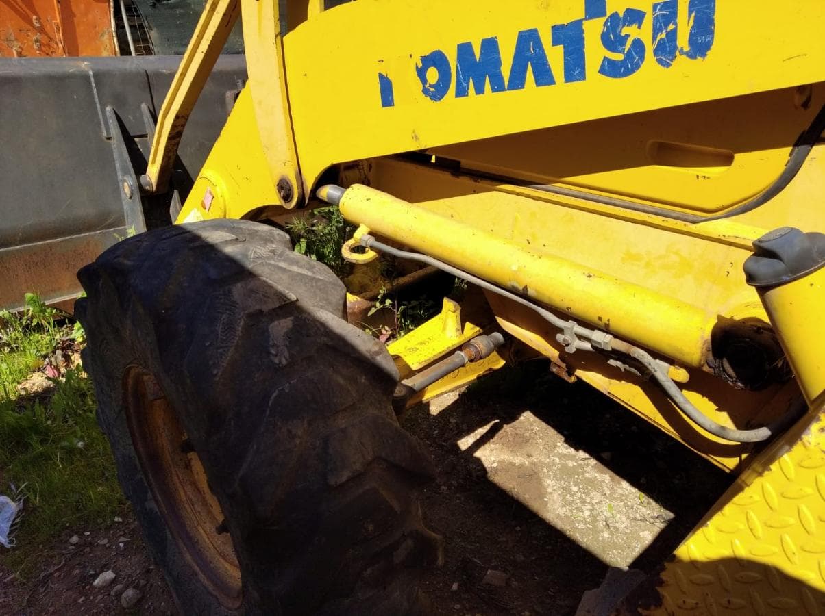 Retroescavadora Komatsu WB 93R — imagen 8