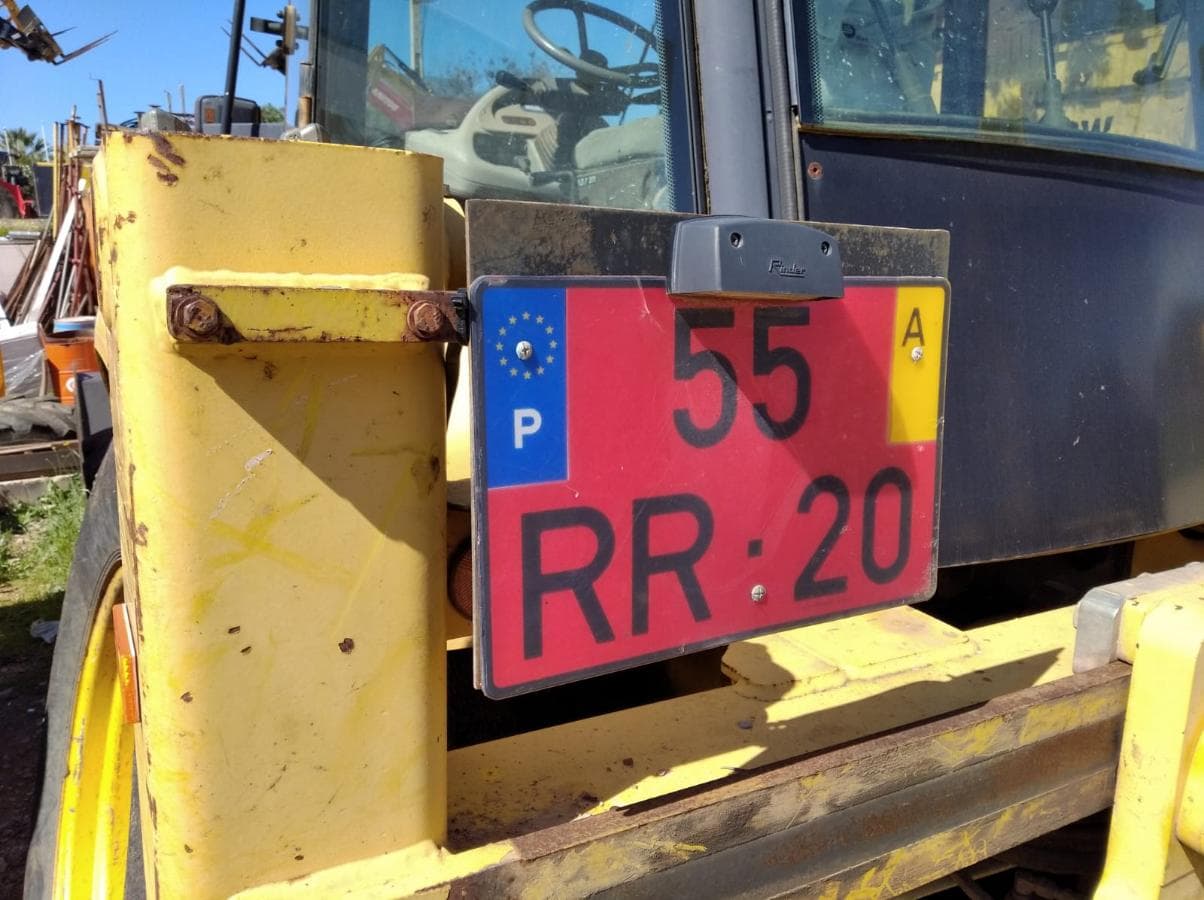 Retroescavadora Komatsu WB 93R — imagen 9