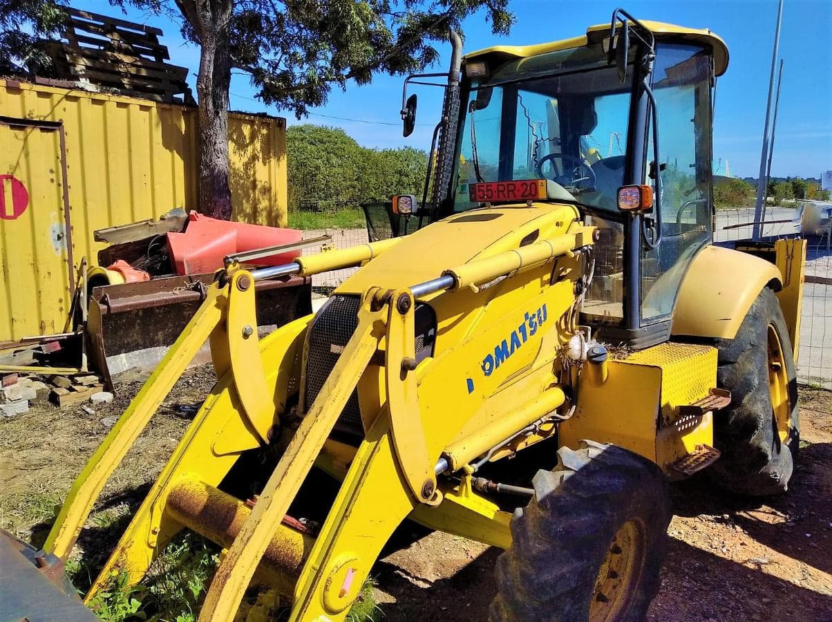 Retroescavadora Komatsu WB 93R — imagen 2