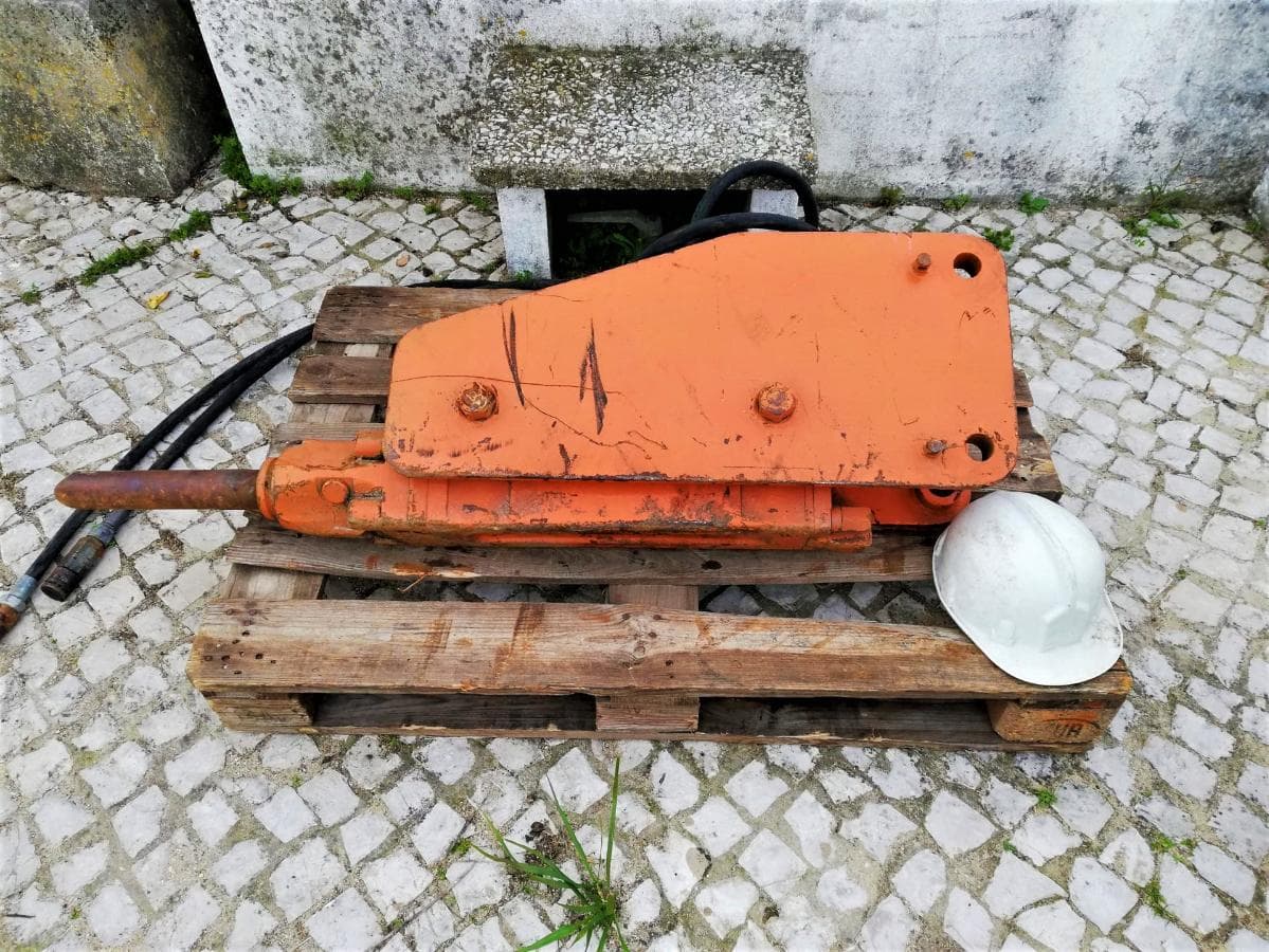 Martelo demolição usado NPK — imagem 2
