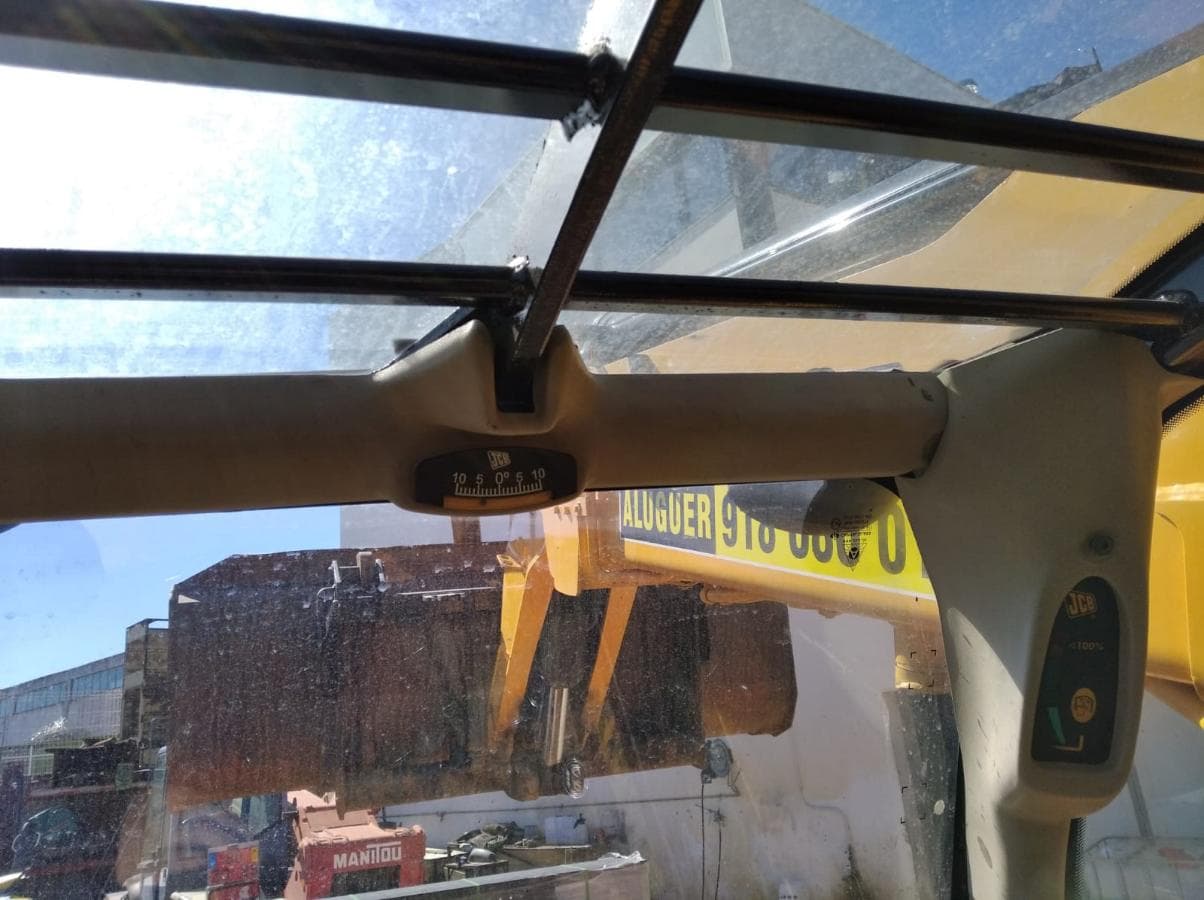 Máquina telescópica 12.5 m JCB — imagem 5