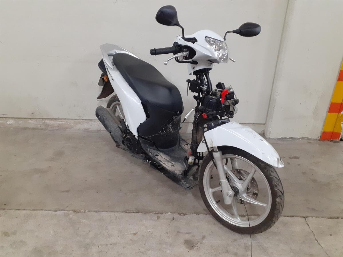 Honda Vision 125 — imagen 1