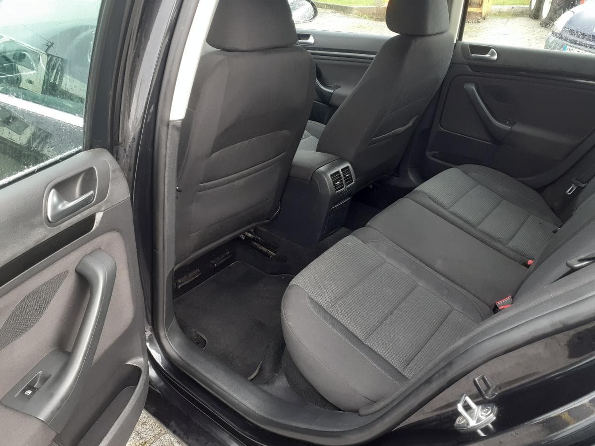 Volkswagen Golf 1.6 TDI · Ano 2013 — imagem 18
