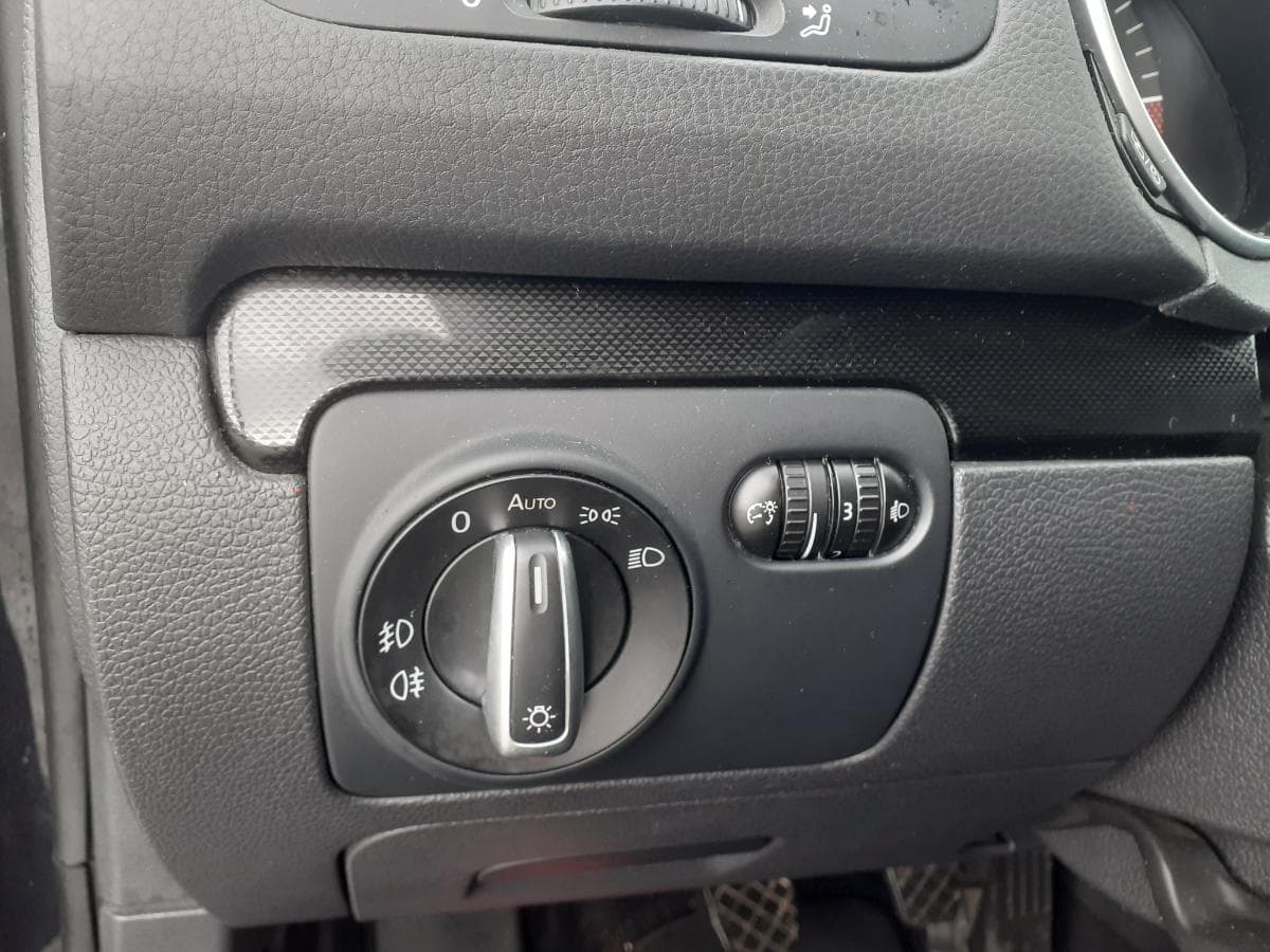 Volkswagen Golf 1.6 TDI · Ano 2013 — imagem 21