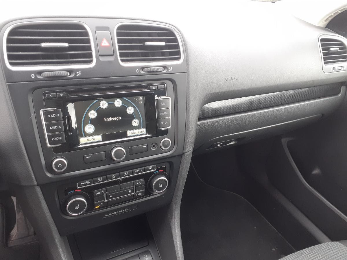 Volkswagen Golf 1.6 TDI · Ano 2013 — imagem 24