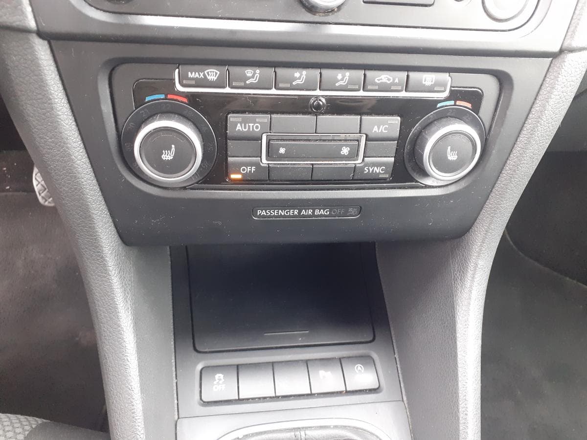 Volkswagen Golf 1.6 TDI · Ano 2013 — imagem 26