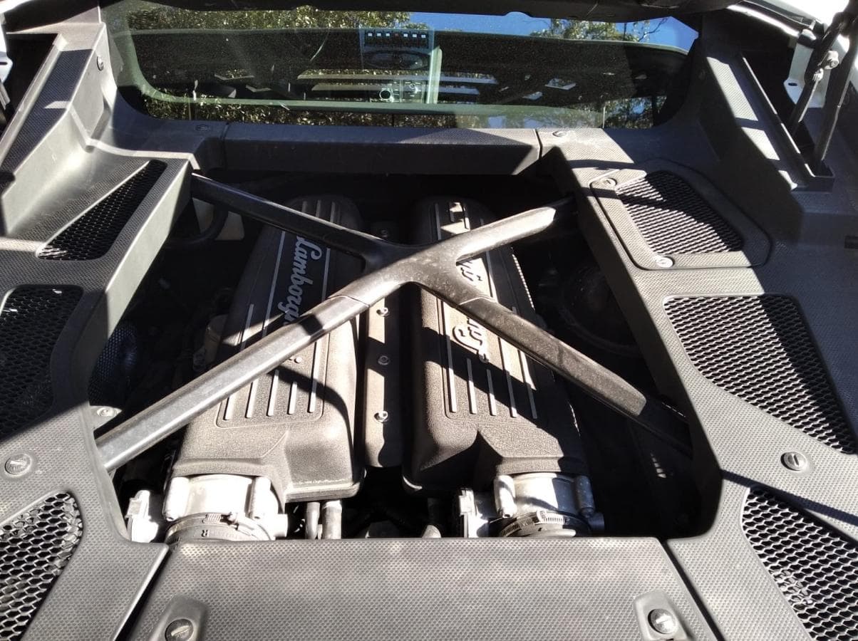 Lamborghini Huracan LP 610 4 — imagem 12