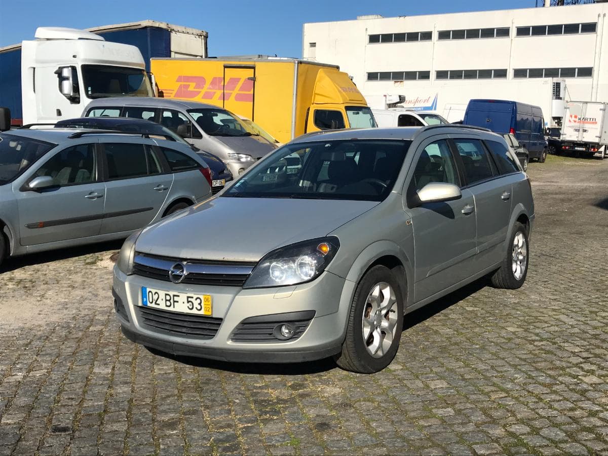OPEL ASTRA 1.3 CDTI  · Ano 2006 — imagem 3
