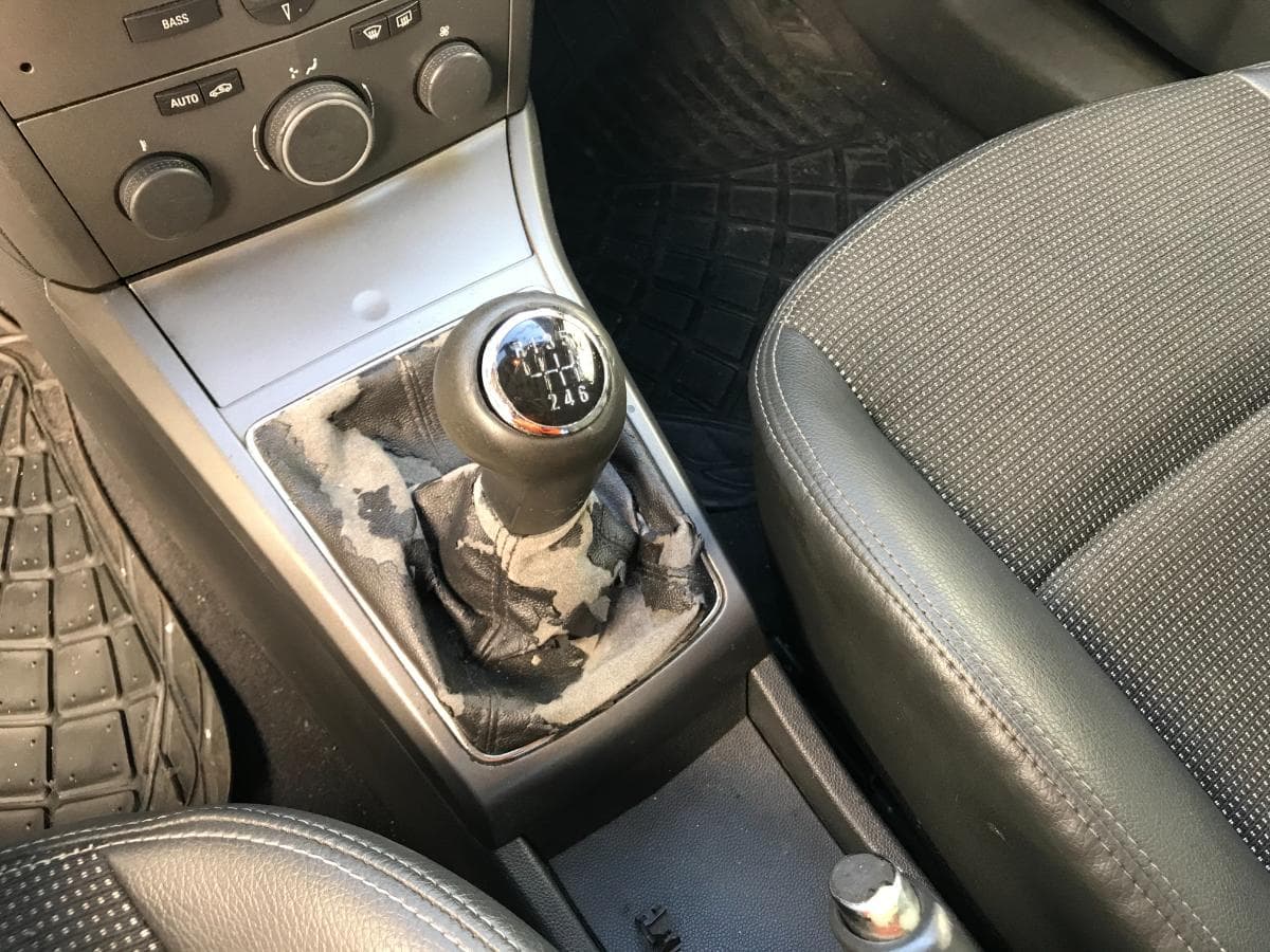 OPEL ASTRA 1.3 CDTI  · Ano 2006 — imagem 20