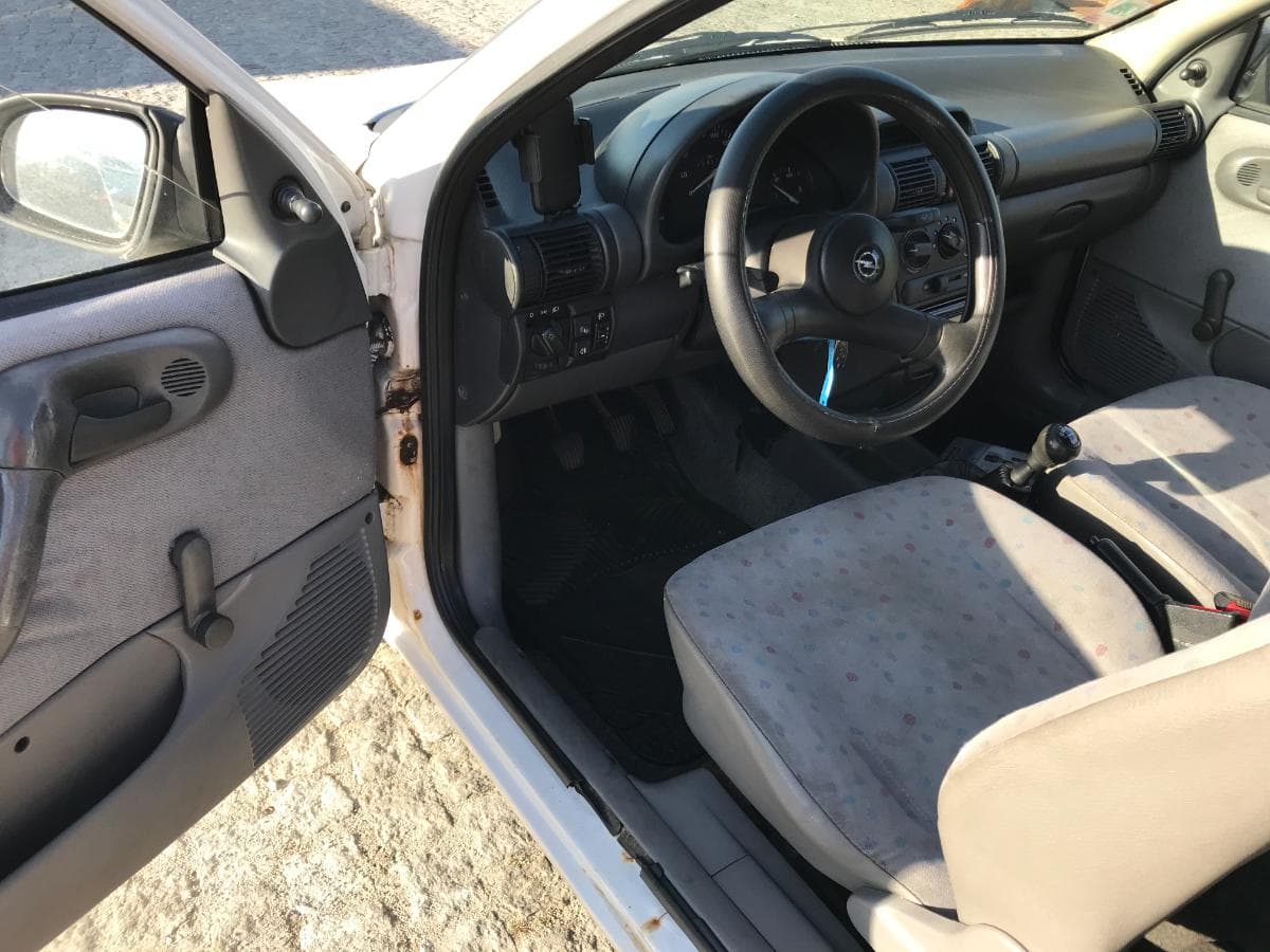 Opel Corsa 1.7D · Ano 1997 — imagem 12