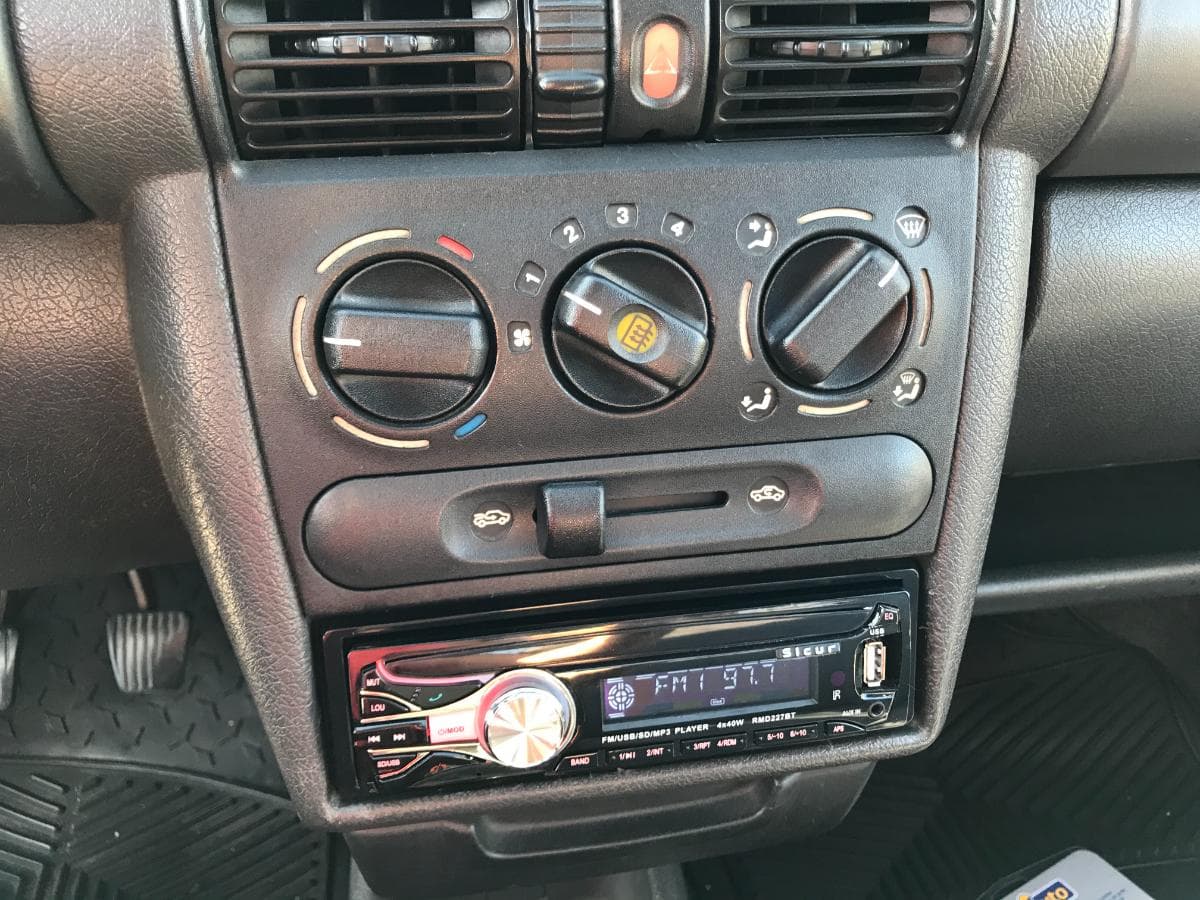 Opel Corsa 1.7D · Ano 1997 — imagem 17