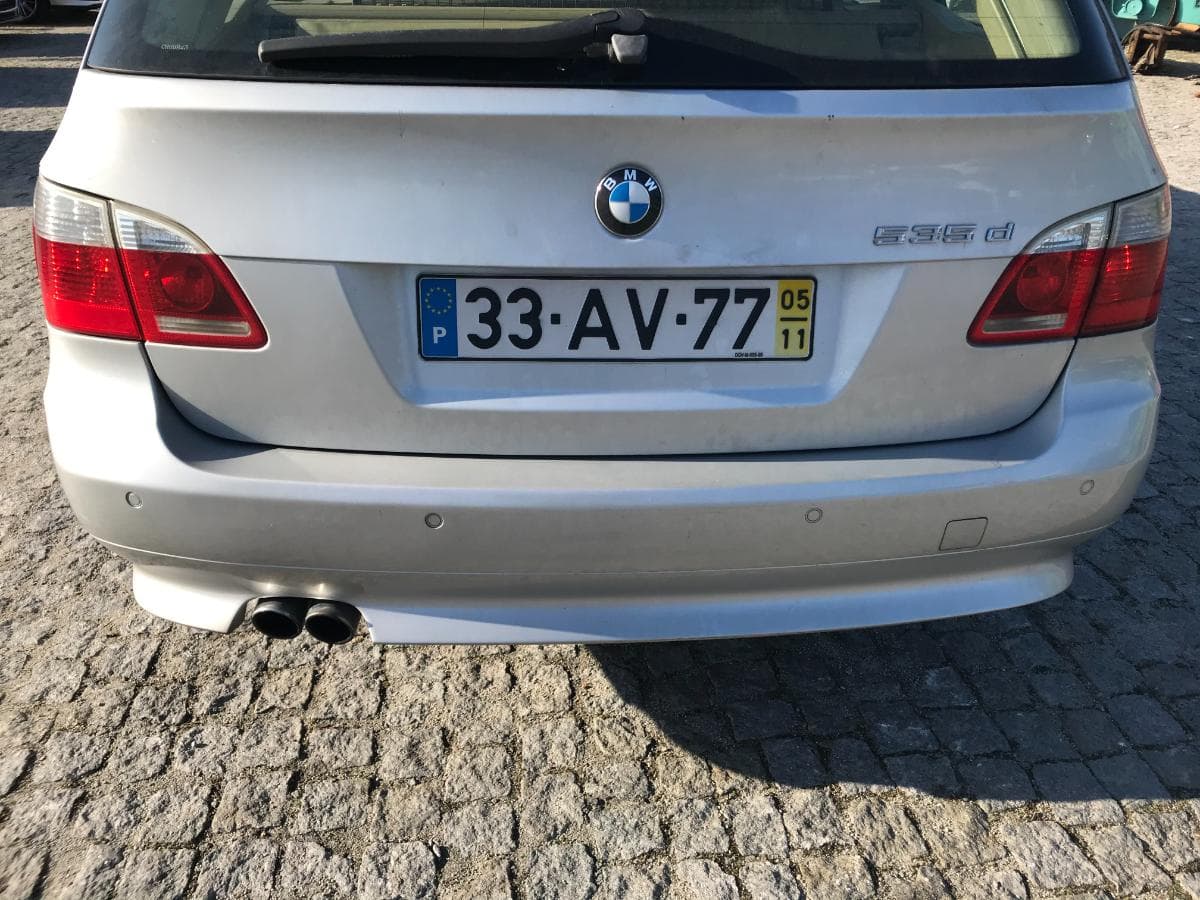 BMW 535D Touring · Ano 2005 — imagem 7