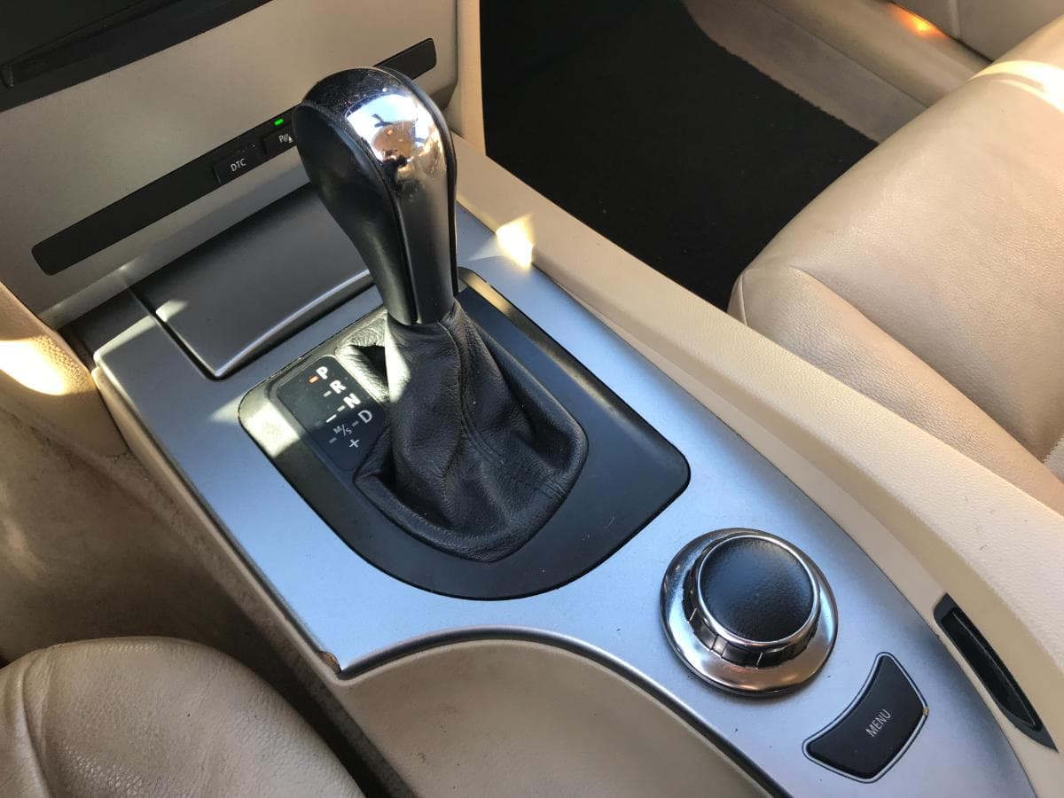 BMW 535D Touring · Ano 2005 — imagem 21
