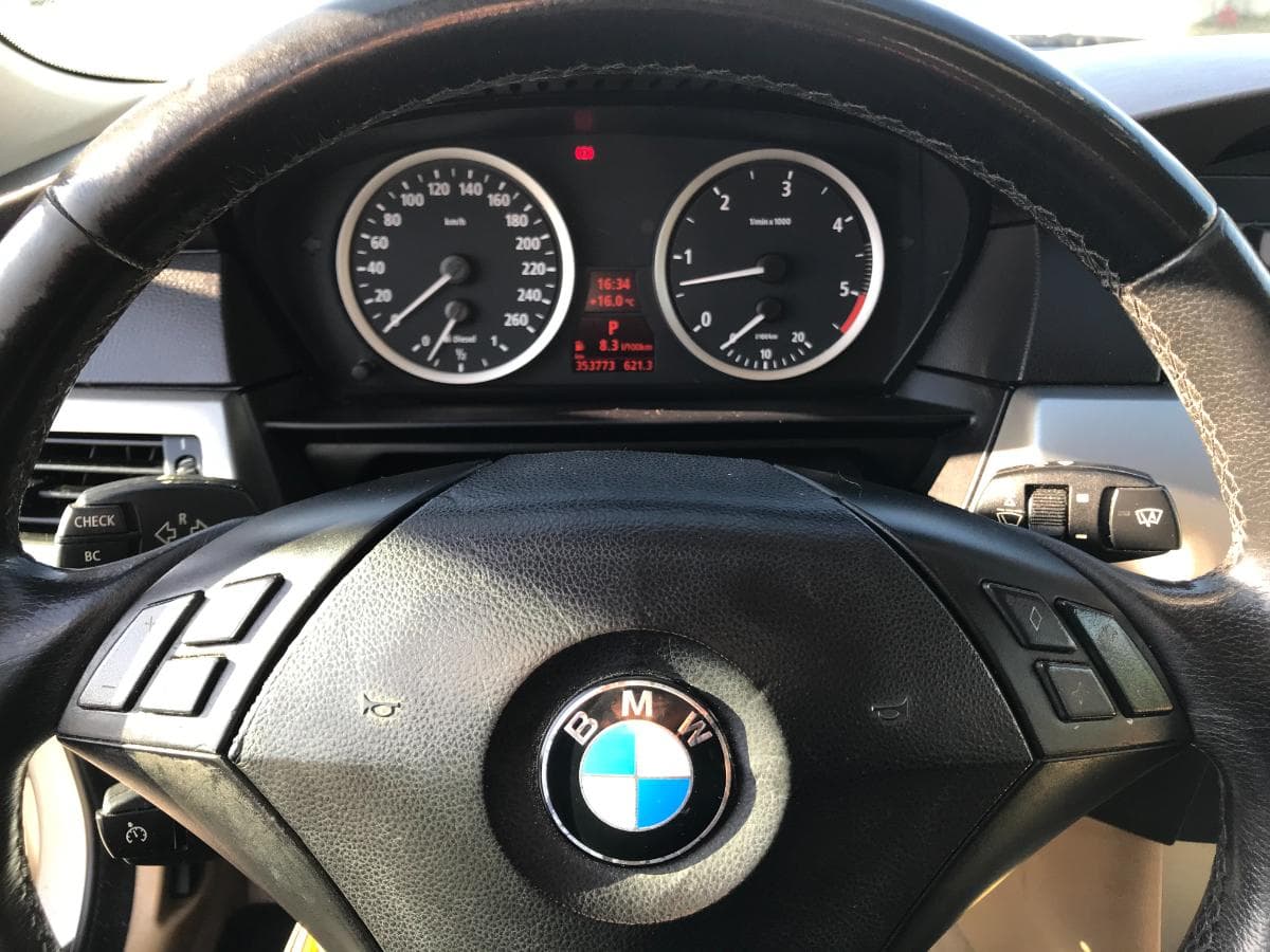 BMW 535D Touring · Ano 2005 — imagem 24