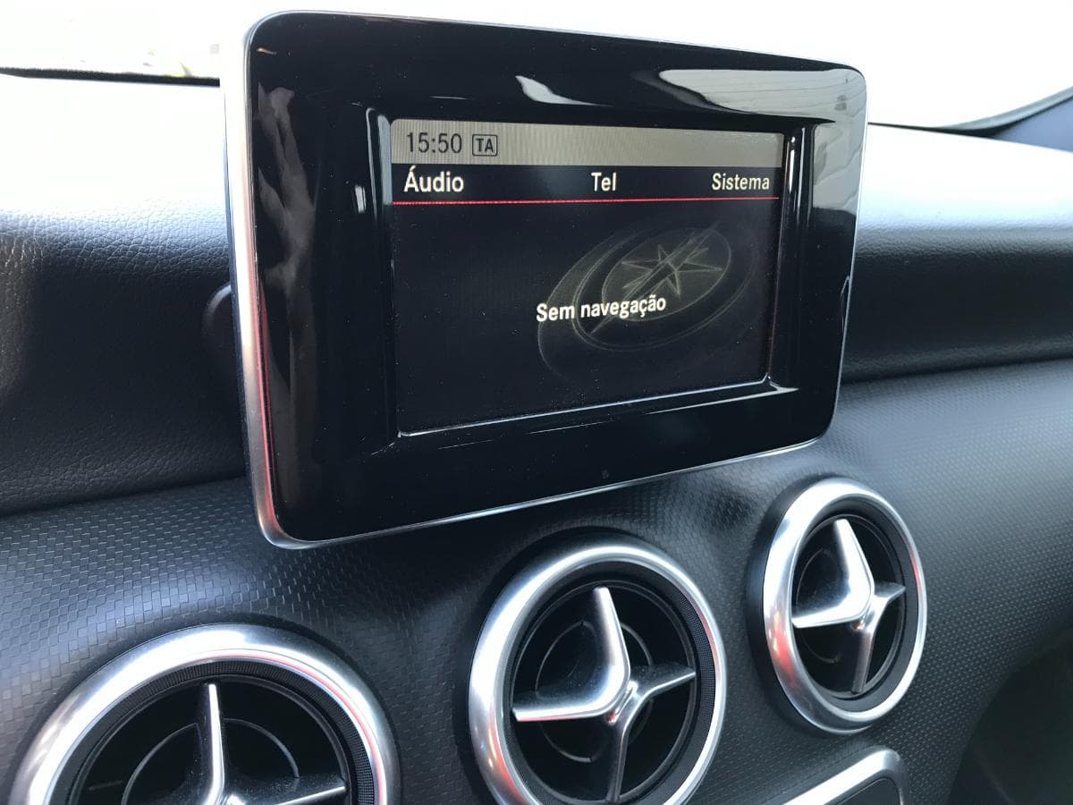 Mercedes-Benz A160D · Ano 2013 70-TN-25 — imagem 20