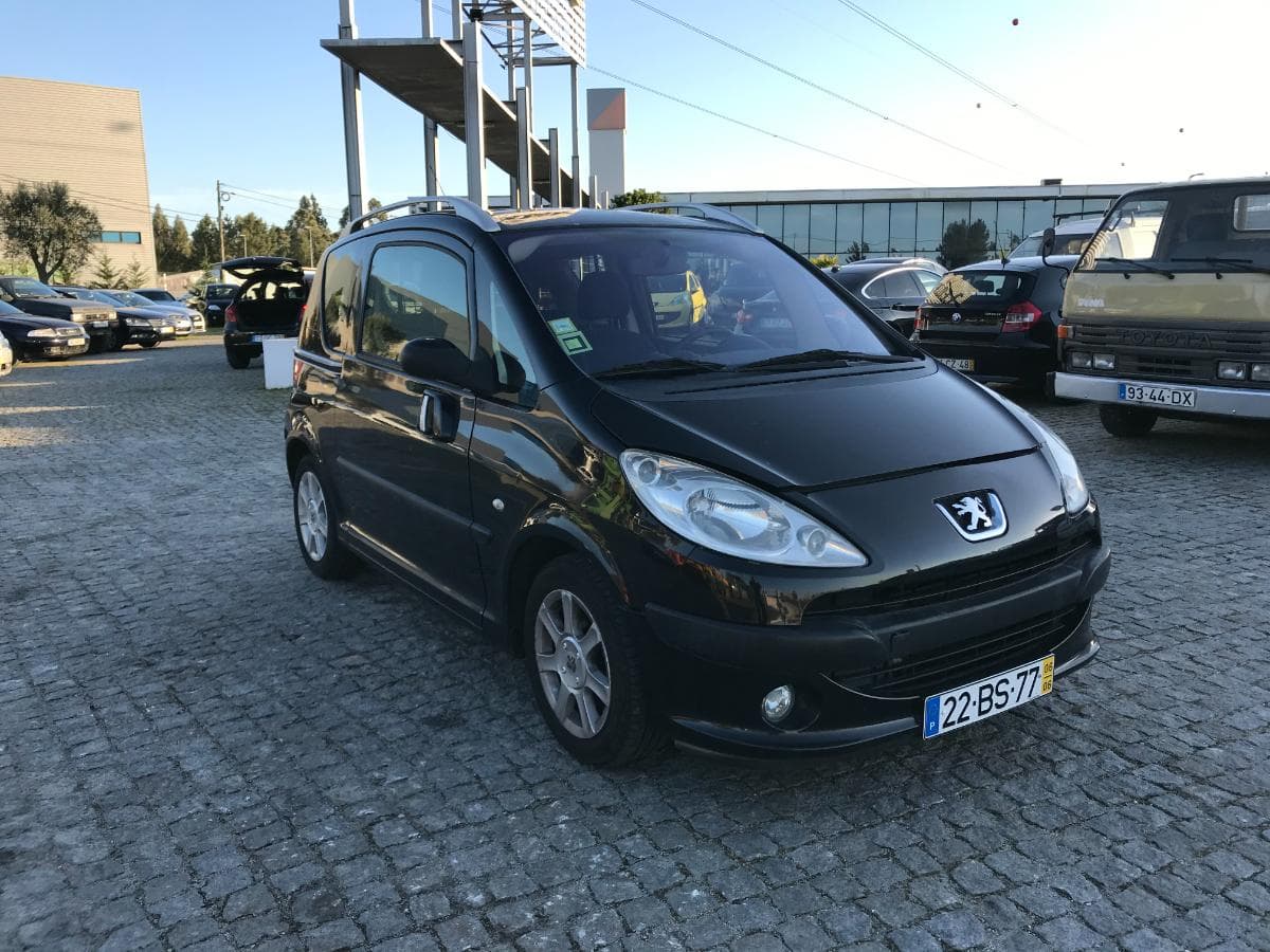 Peugeot 1007 1.4 HDI · Ano 2006 — imagen 1