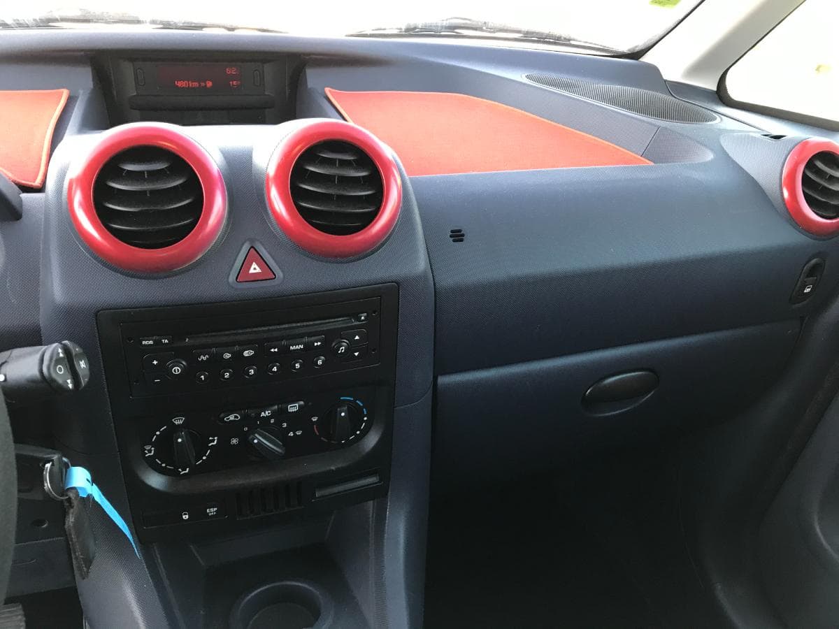 Peugeot 1007 1.4 HDI · Ano 2006 — imagen 16