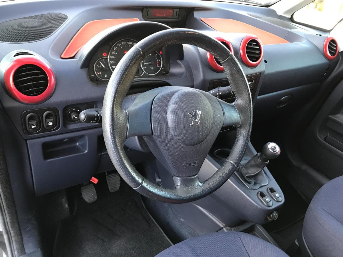 Peugeot 1007 1.4 HDI · Ano 2006 — imagen 17