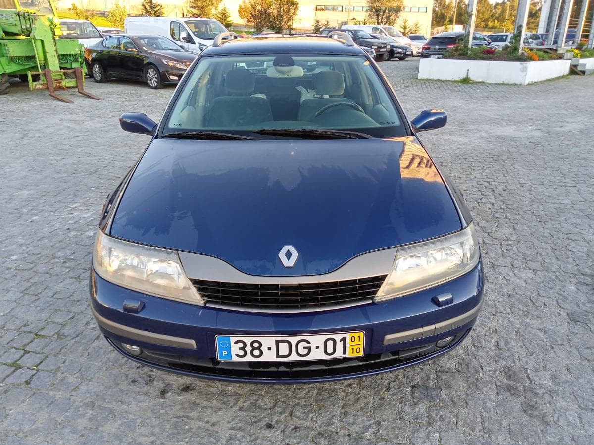 Renault Laguna 1.9DCI · Ano 2001 — imagen 3