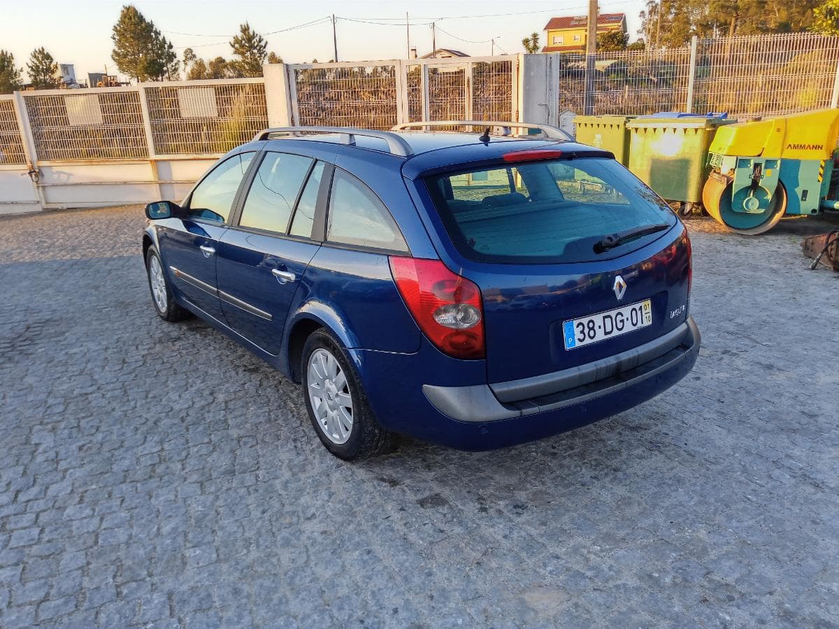 Renault Laguna 1.9DCI · Ano 2001 — imagen 5