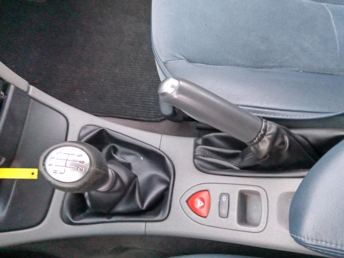 Renault Laguna 1.9DCI · Ano 2001 — imagen 19