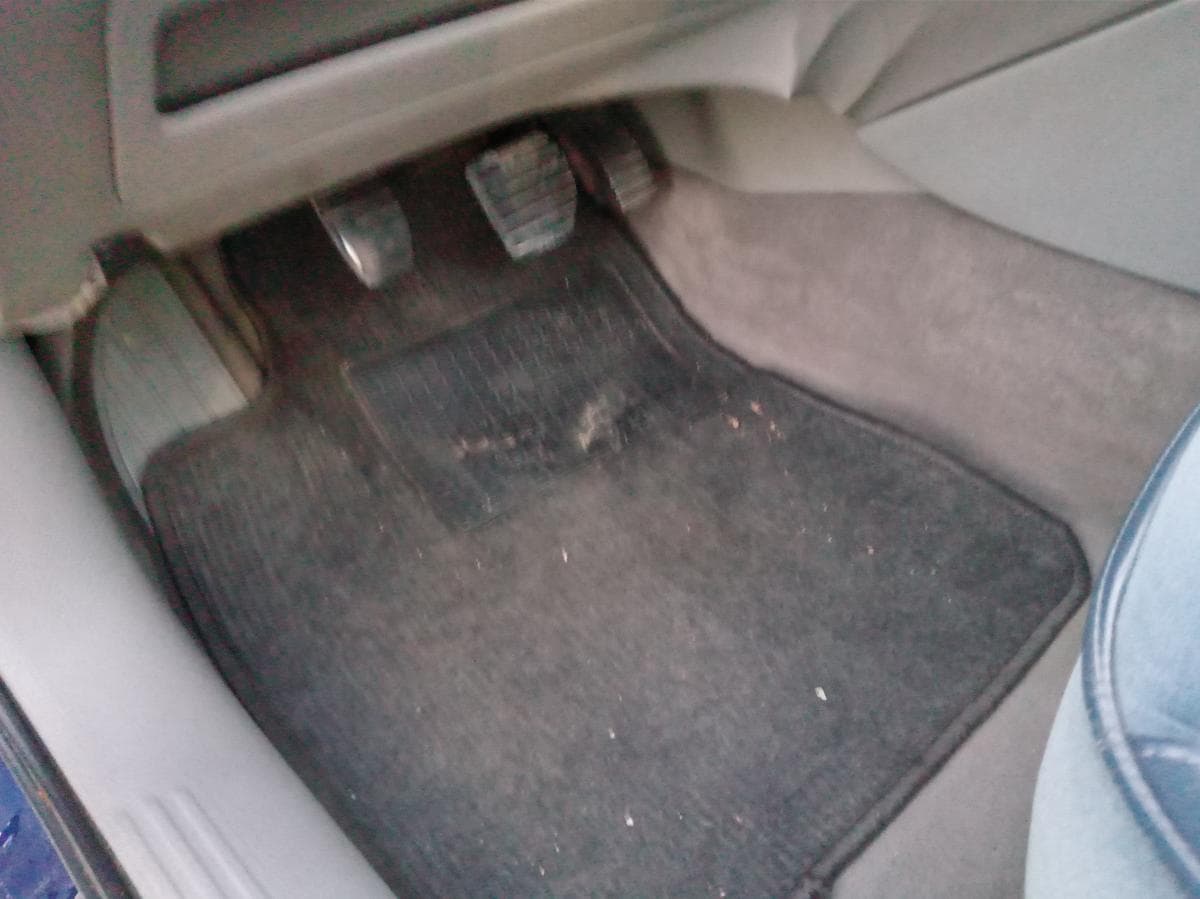 Renault Laguna 1.9DCI · Ano 2001 — imagen 23