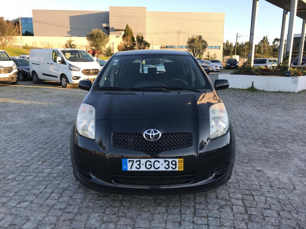 Toyota Yaris 1.0 · Ano 2008 — image 2