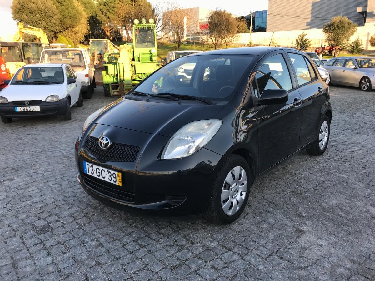 Toyota Yaris 1.0 · Ano 2008 — image 3