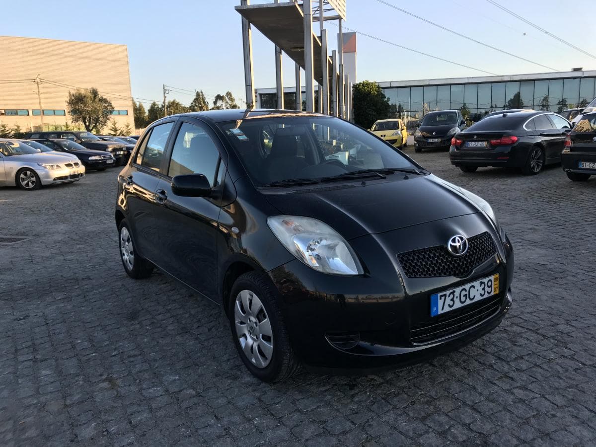 Toyota Yaris 1.0 · Ano 2008 — image 1