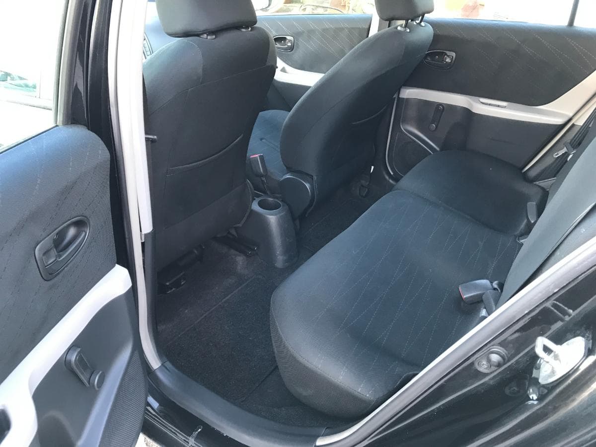 Toyota Yaris 1.0 · Ano 2008 — image 13