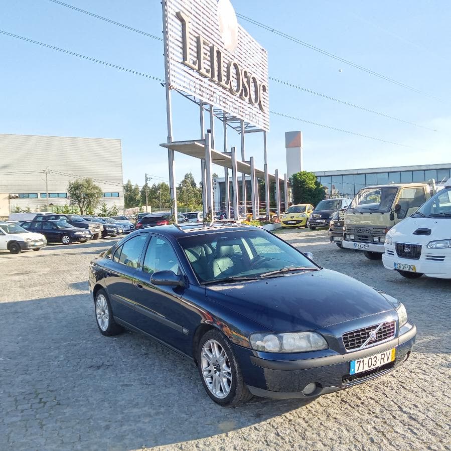 Volvo S60 · Ano 2001 — imagem 1