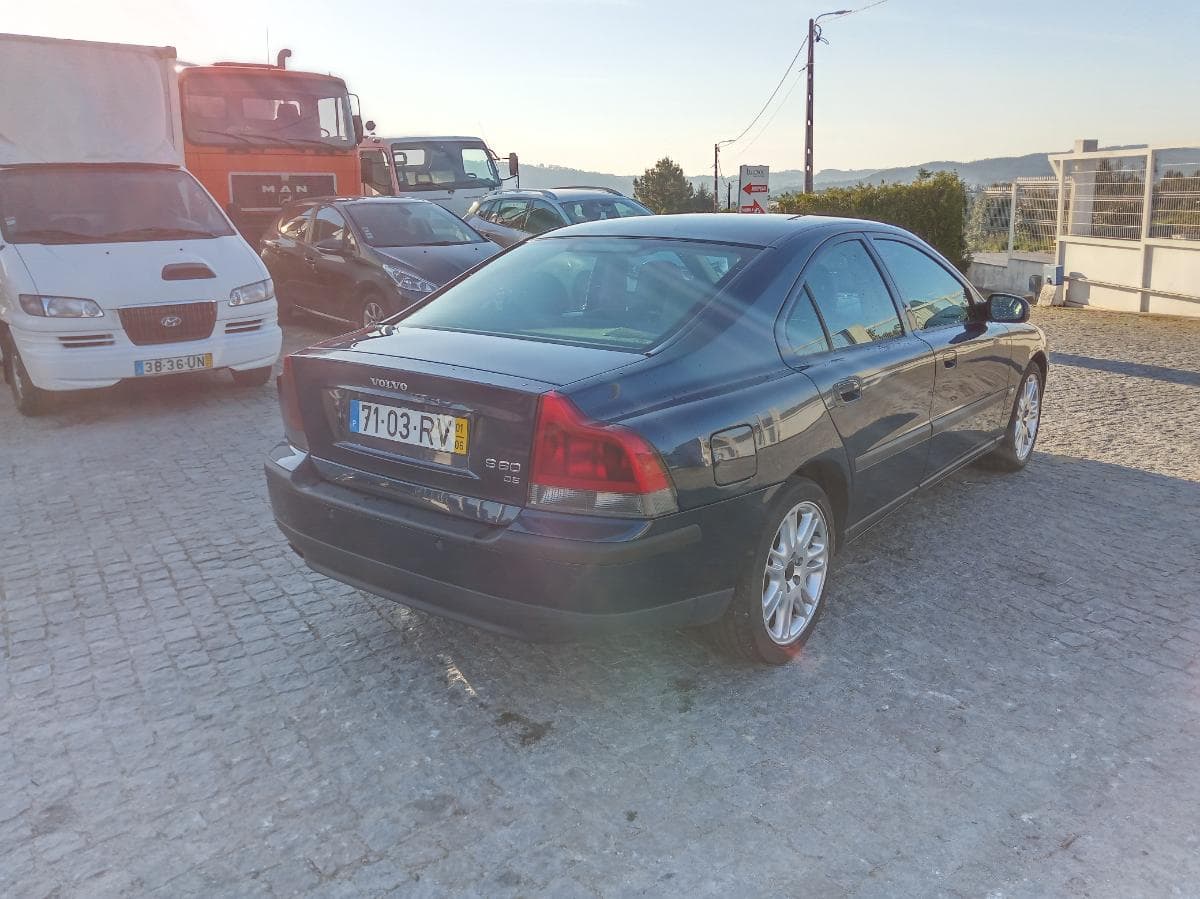 Volvo S60 · Ano 2001 — imagem 5