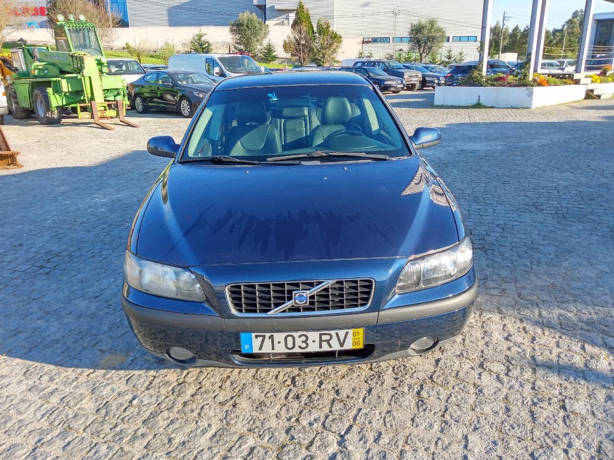 Volvo S60 · Ano 2001 — imagem 3