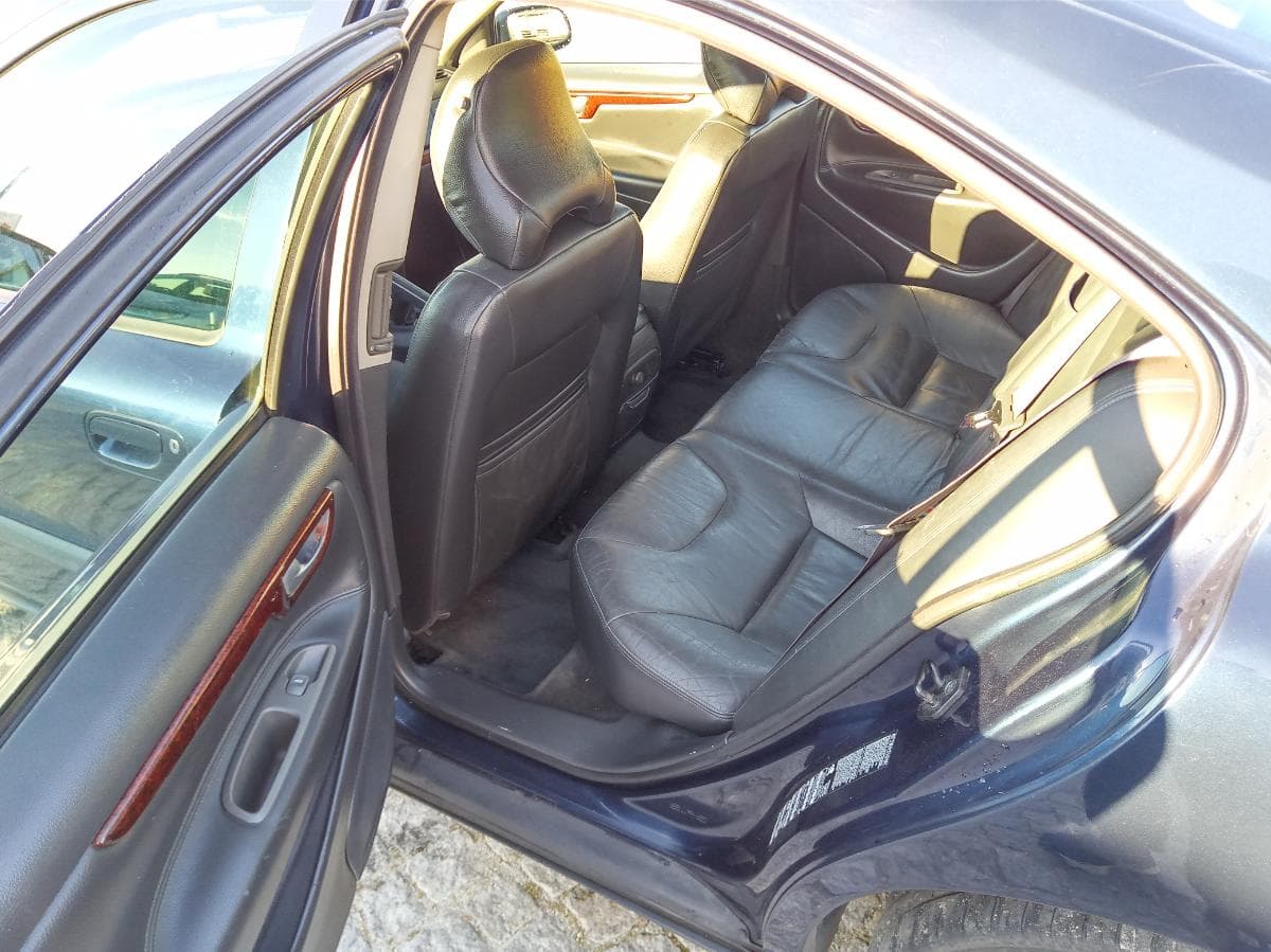 Volvo S60 · Ano 2001 — imagem 15