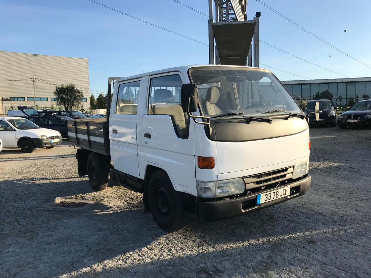 Toyota Dyna 150 2.8 D · Ano 1998 — image 1