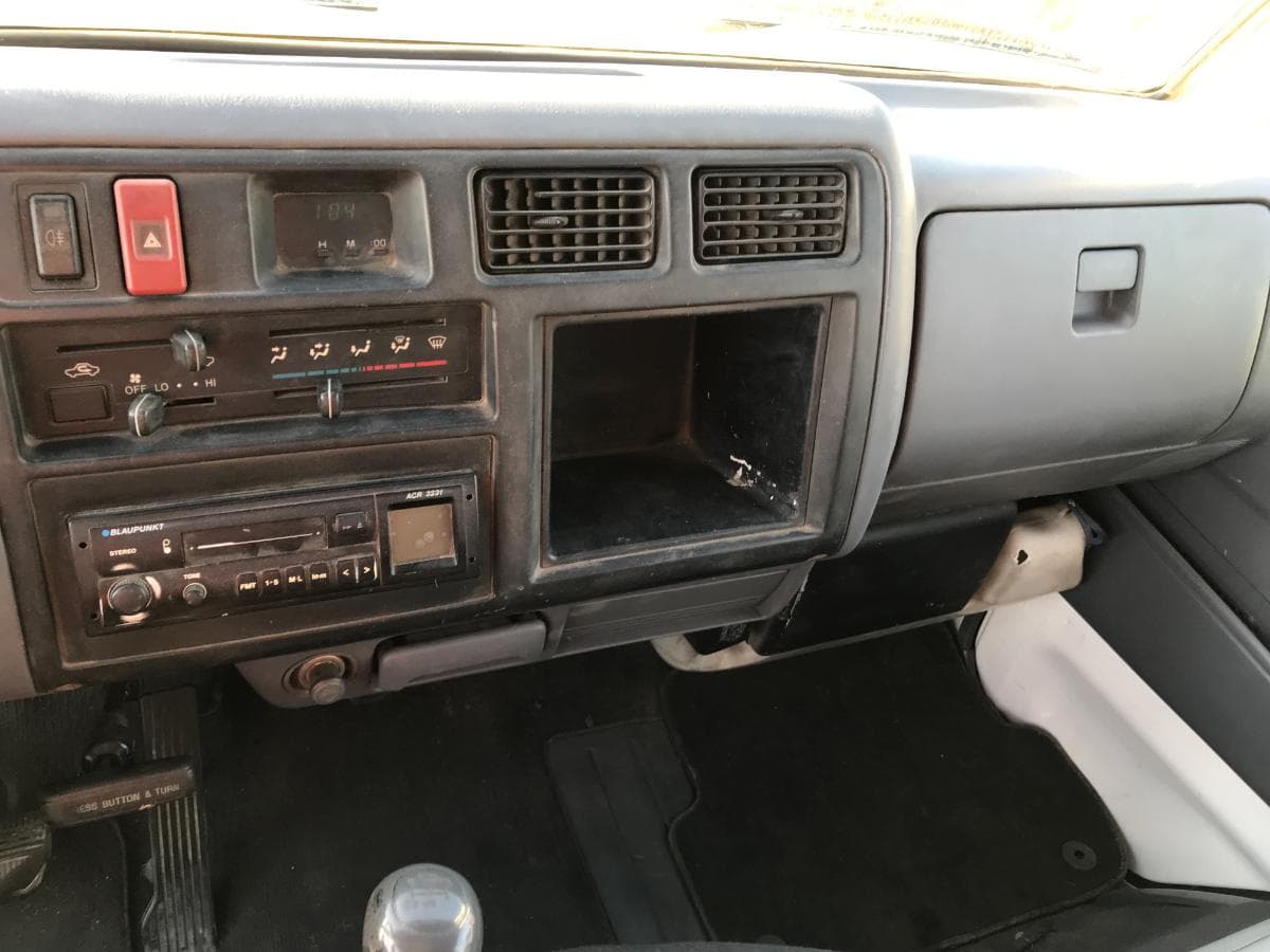 Toyota Dyna 150 2.8 D · Ano 1998 — image 16