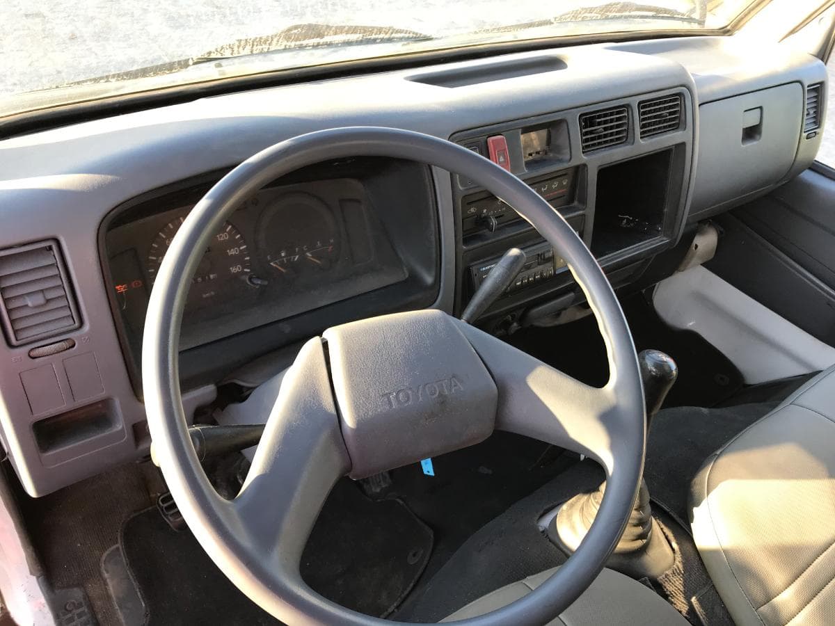 Toyota Dyna 150 2.8 D · Ano 1998 — image 18