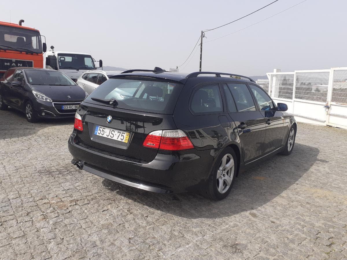 BMW 520D Touring · Ano 2008 — imagem 4