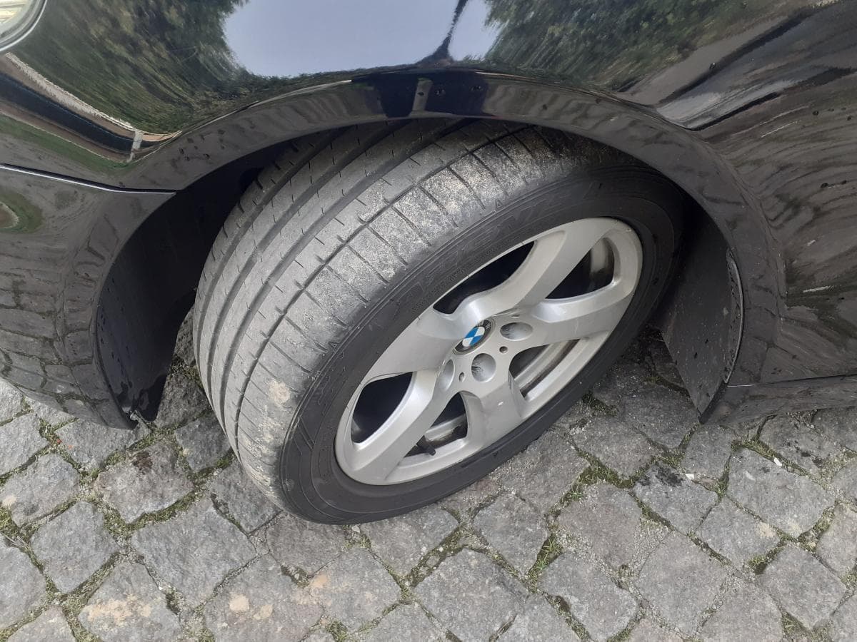 BMW 520D Touring · Ano 2008 — imagem 11