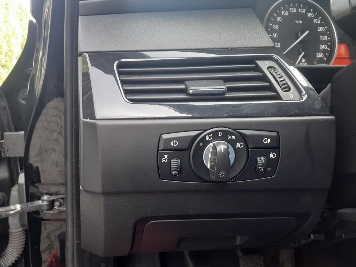 BMW 520D Touring · Ano 2008 — imagem 19