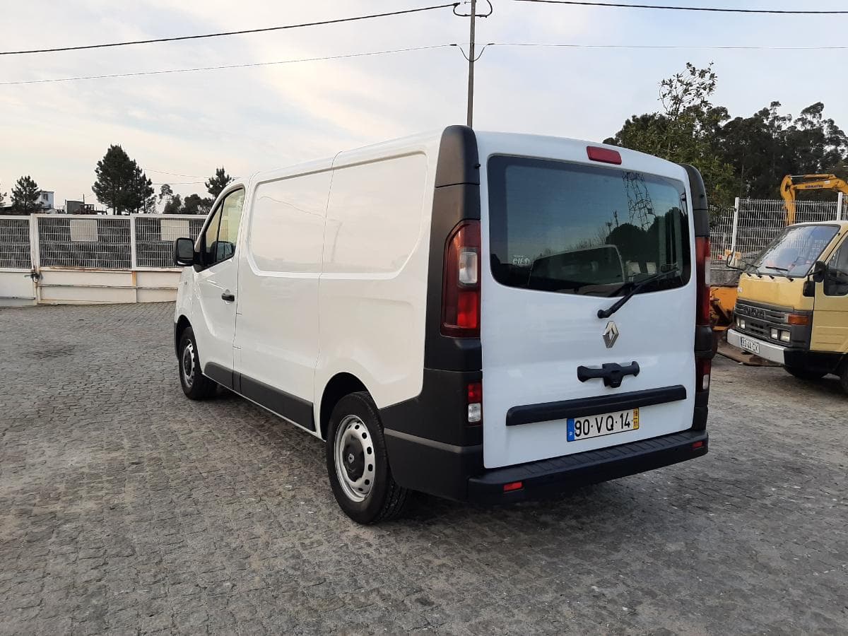 Renault Trafic 1.6 DCI · Ano 2018 — image 4