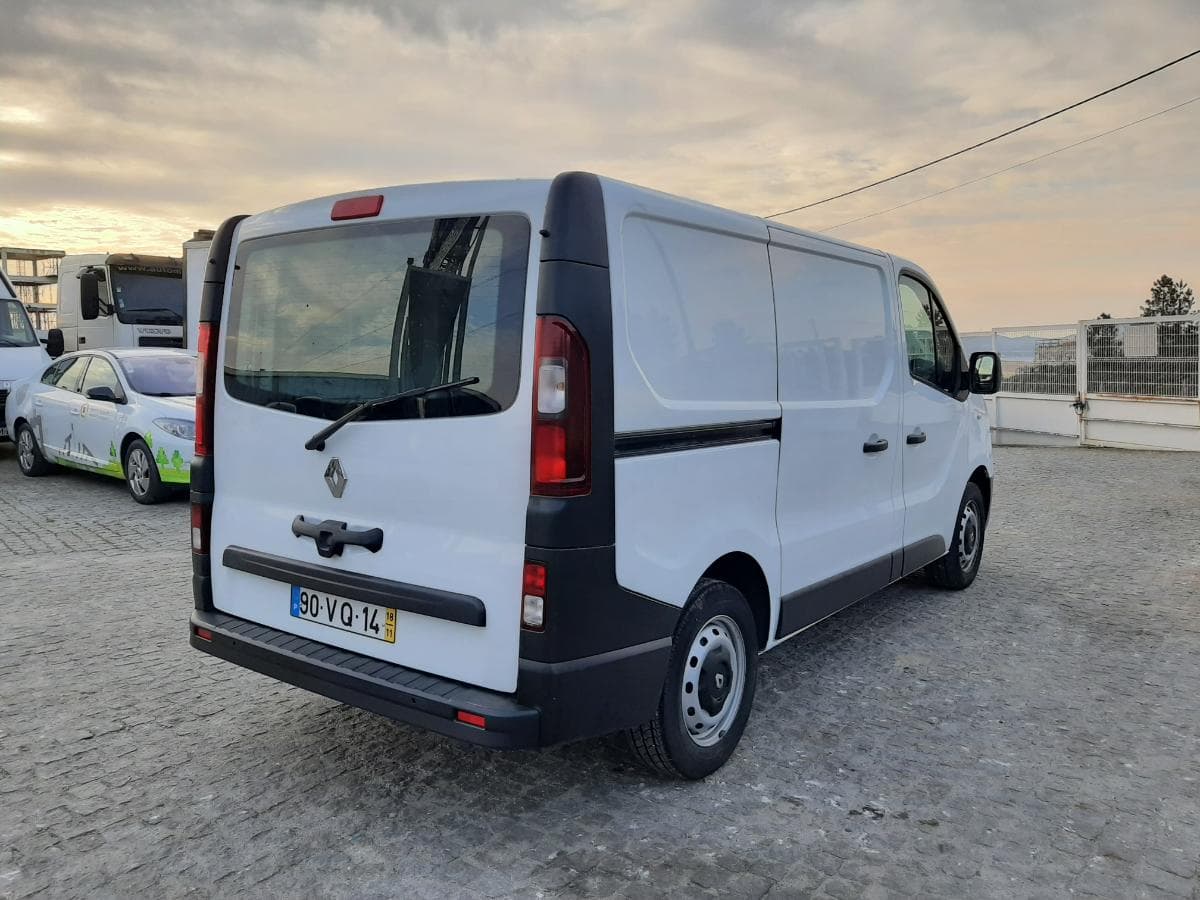 Renault Trafic 1.6 DCI · Ano 2018 — image 6