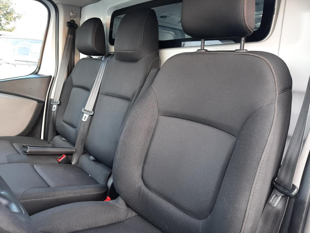 Renault Trafic 1.6 DCI · Ano 2018 — image 13
