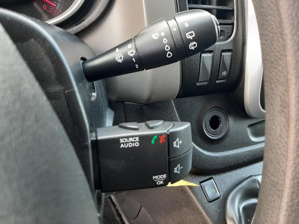 Renault Trafic 1.6 DCI · Ano 2018 — image 21