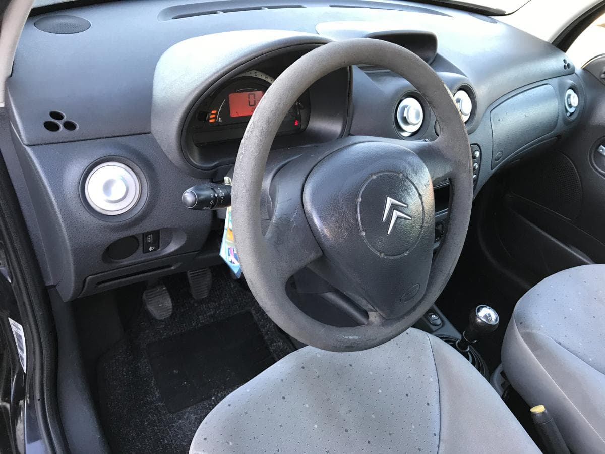 Citroën C3 1.4 HDI · Ano 2003 — image 17
